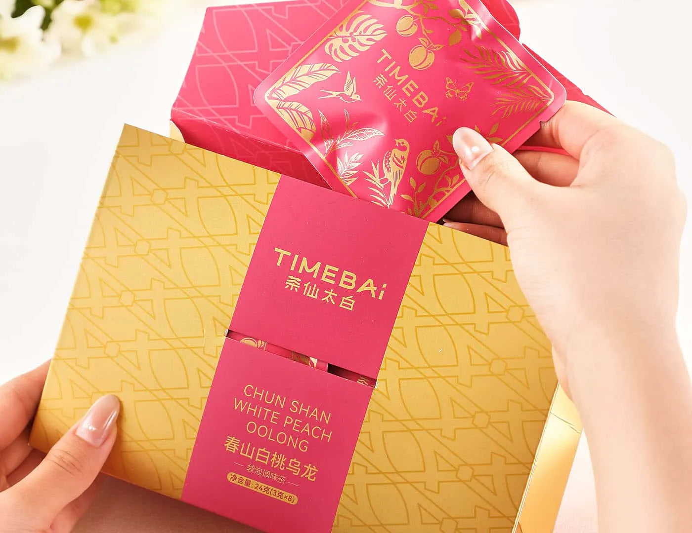 Calm refreshing tea featuring white peach oolong for mental clarity and afternoon deep work focus.