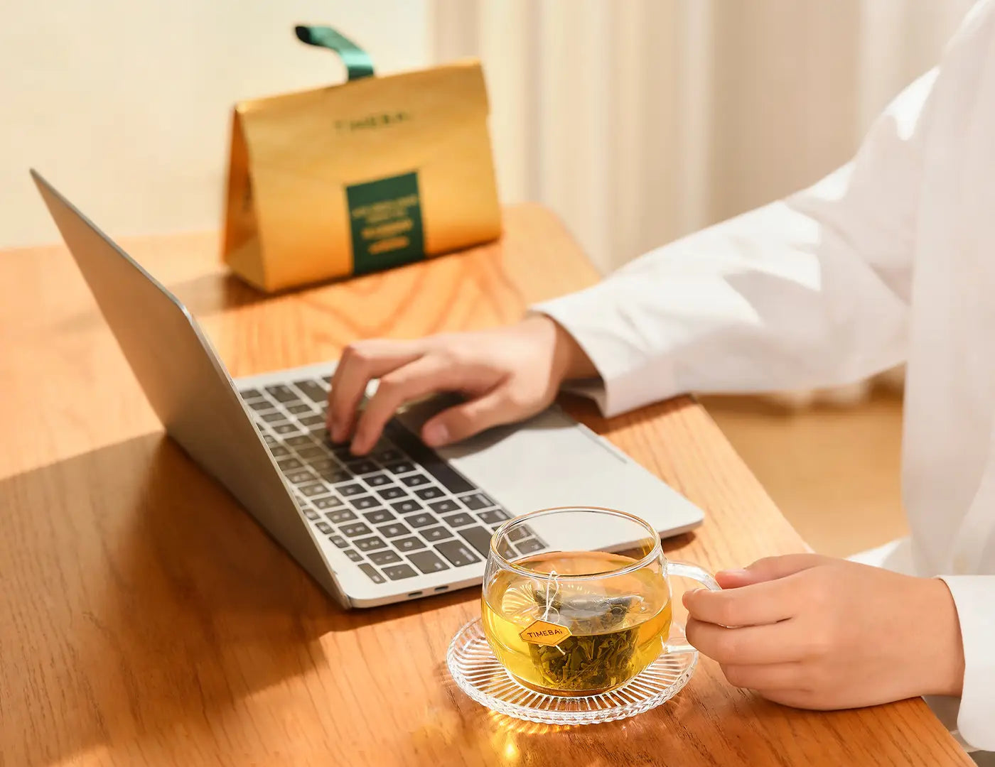 Healthy flavored tea sachets for daily office hydration and clean-label wellness.