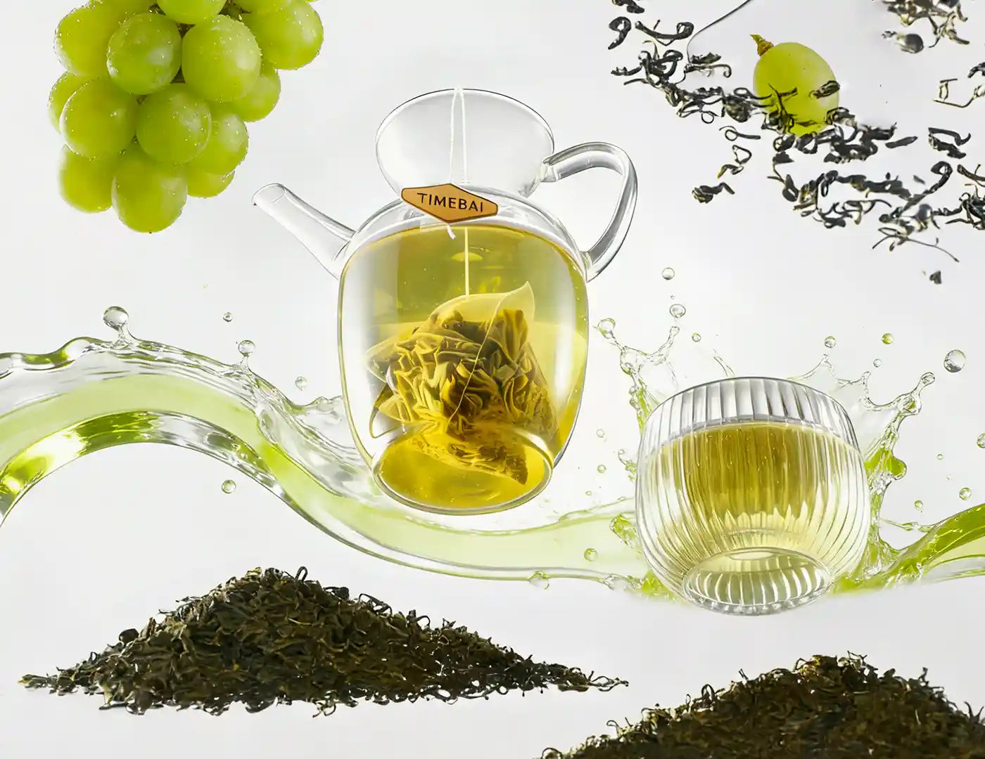 Natural fruit infused tea made with real apple, Muscat grapes, and Fujian green tea.