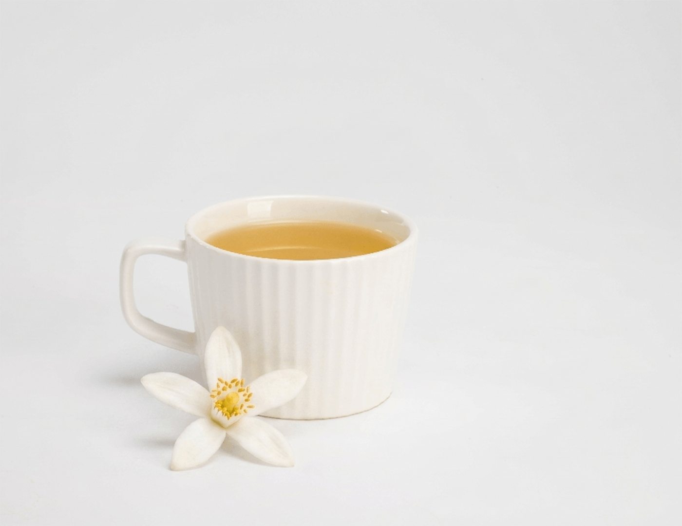 Enjoy a cup of premium oolong tea infused with floral pomelo blossom.