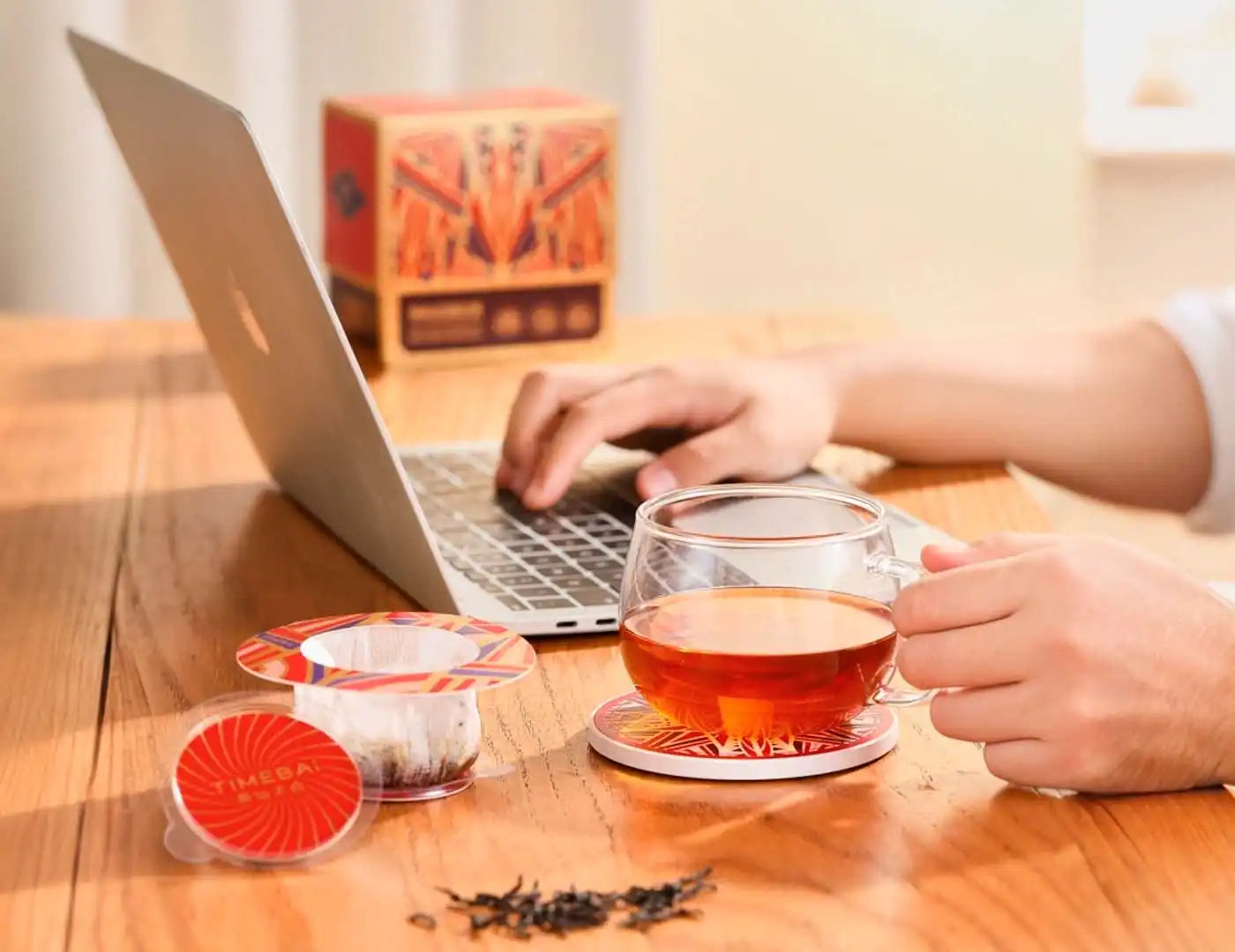 Portable Ceylon black tea for office focus and English breakfast style mindful breaks.