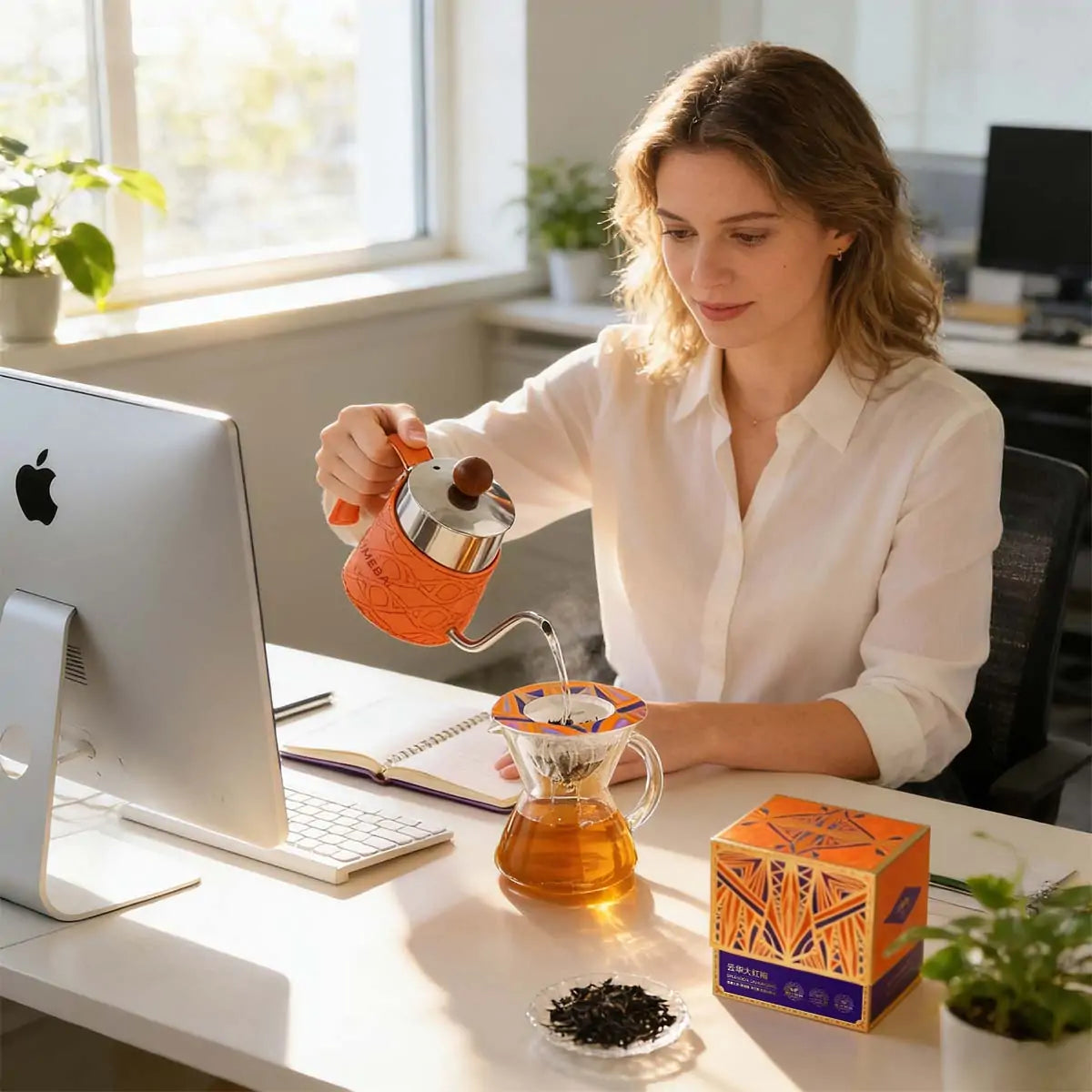 A modern office tea ritual with TimeBai Drip-Disc, brewed at a work desk in natural daylight