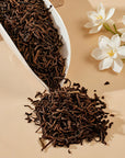 gardenia flavored pu-erh tea crafted from precisely cut premium pu-erh tea leaves.
