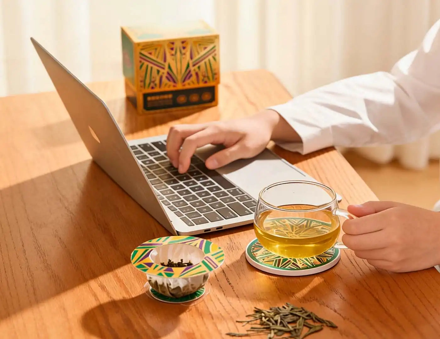 Portable Timebai Longjing tea for office desk and travel use.