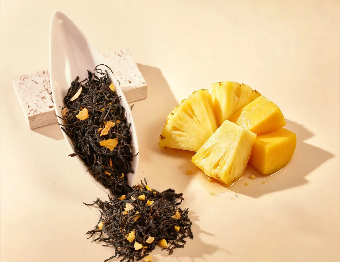 Mango pineapple black tea with ingredients