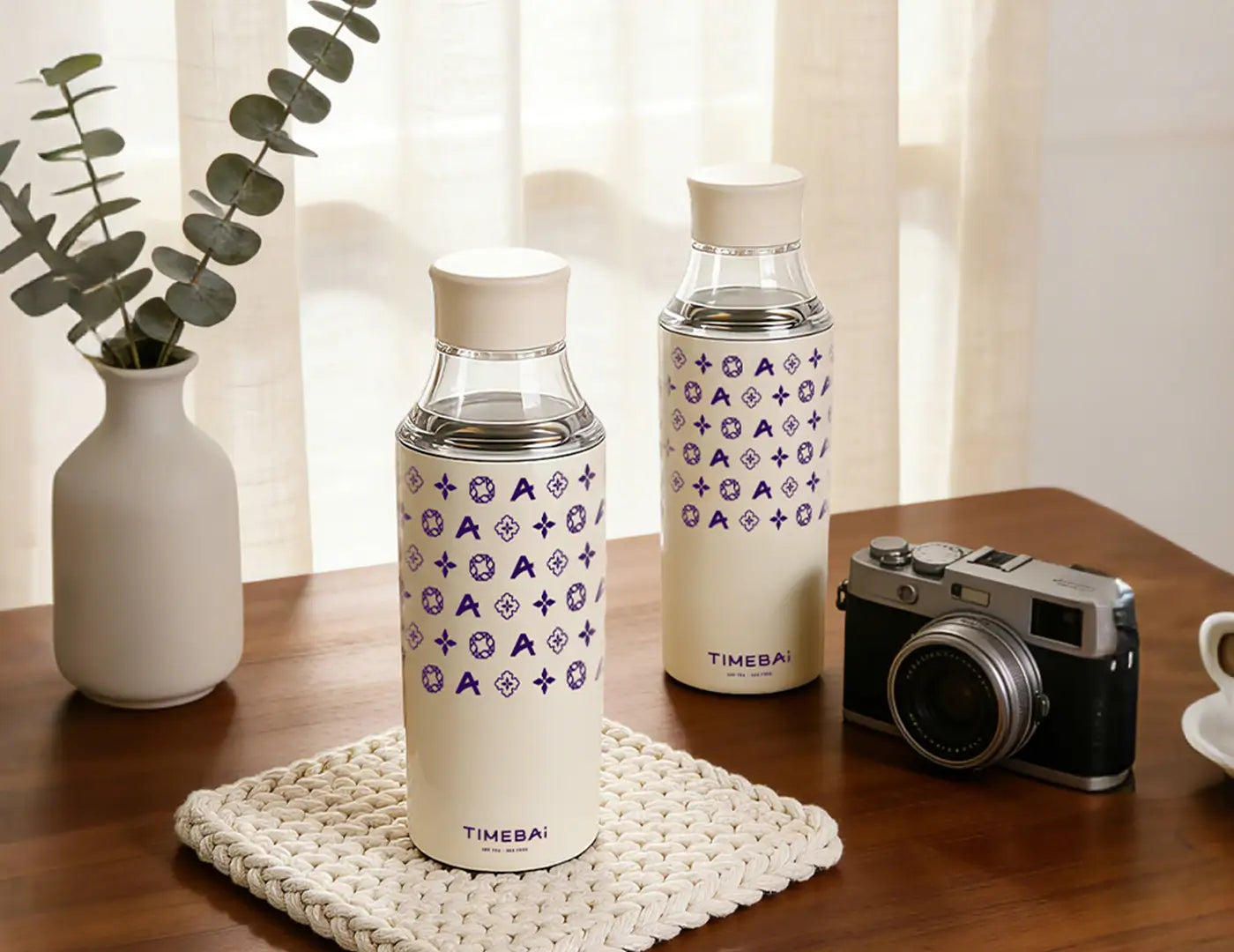 TimeBai Flip &amp; Steep travel infuser bottle in 316 stainless steel for bitter-free tea.